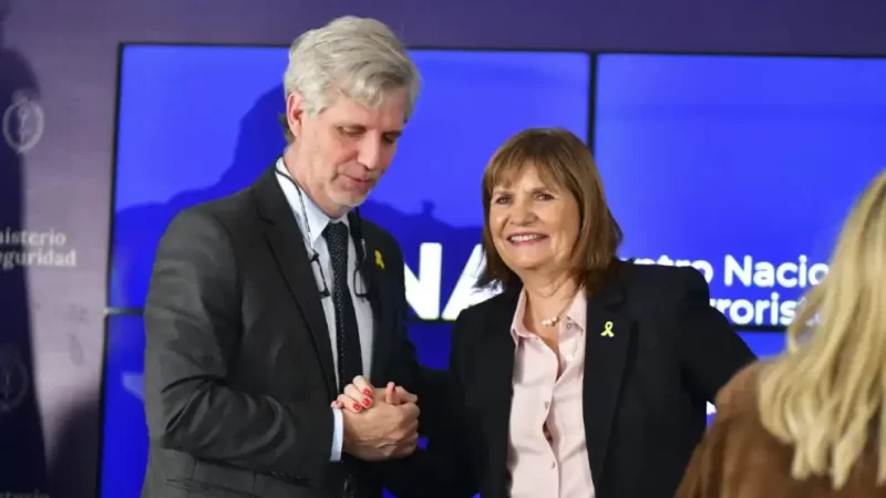 El Gobierno amplió por DNU el presupuesto de la SIDE en más de $26.000 millones