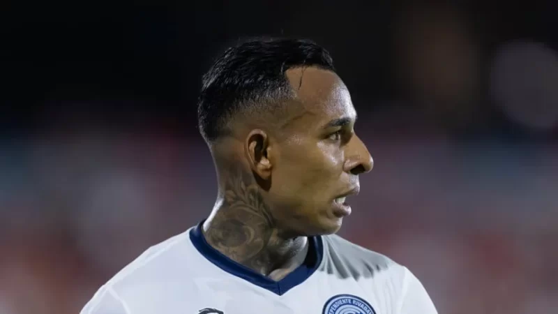 River se bajó de la negociación por Sebastián Villa