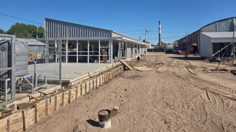Las obras del Complejo Educativo Superior (Ugacoop) y del Hospital Enfermeros Argentinos superan el 50% de avance