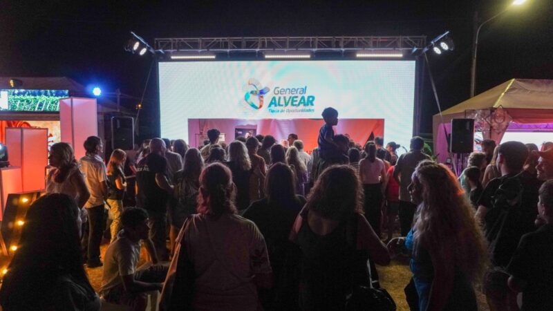 General Alvear presente en el Paseo Federal