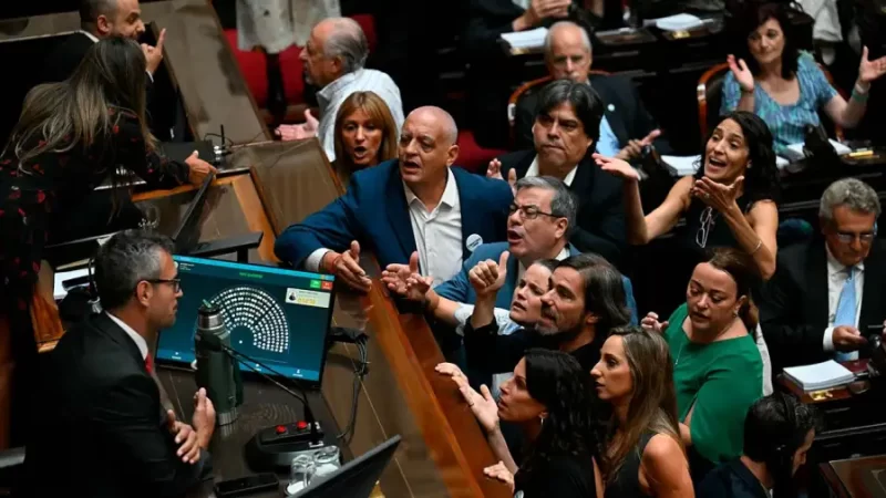 Diputados aprobó el proyecto de reforma laboral con cambios y lo devolvió al Senado