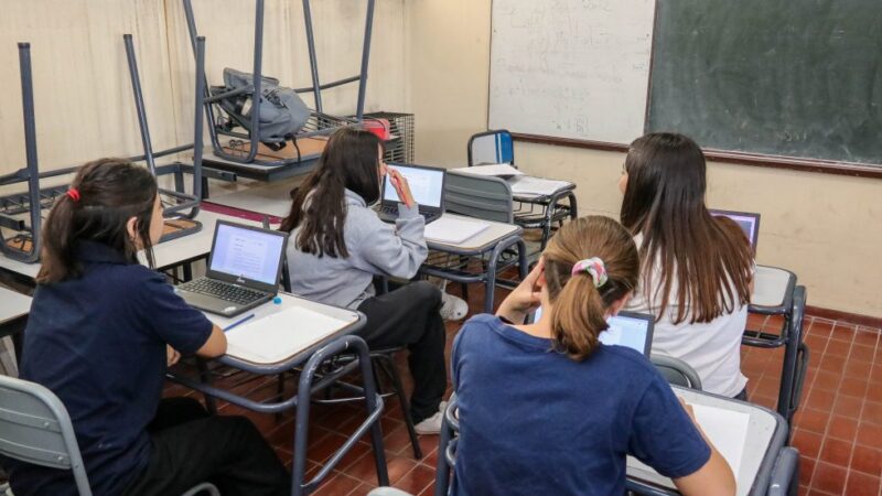 La secundaria podrá terminarse a distancia