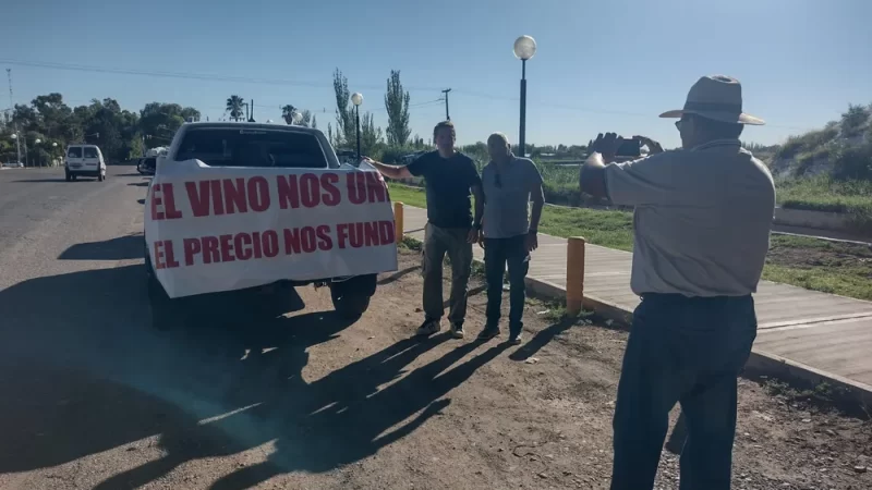 Arrancó la protesta de productores que llegará a Casa de Gobierno