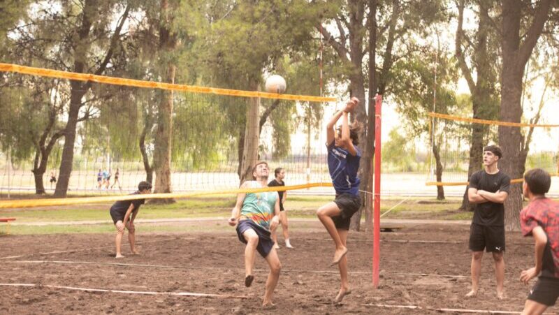 Finalizó el Torneo de Beach Vóley en el polideportivo municipal