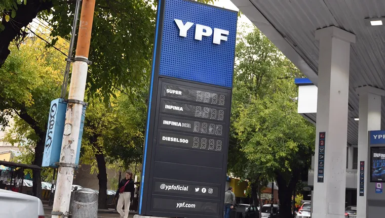 Volvió a aumentar el combustible este martes en Mendoza y hay subas de hasta $28 por litro