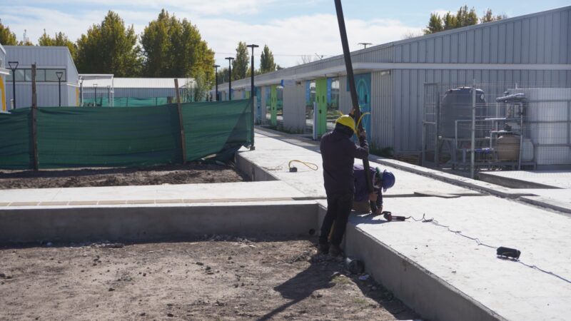 Más educación para Alvear: Molero recorrió los últimos avances en el Polo Educativo