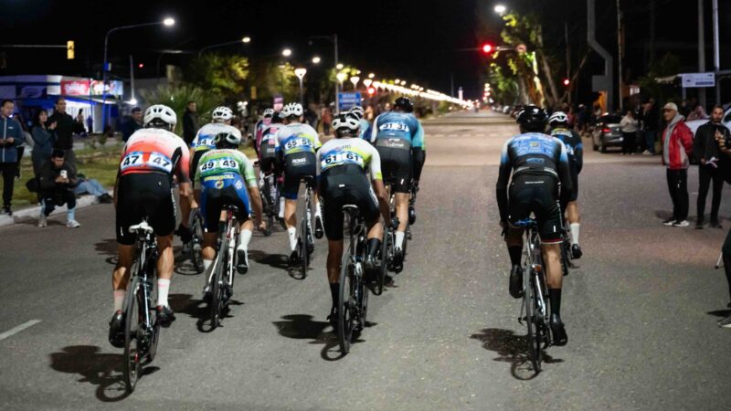 Tomás Moyano se quedó con el prólogo de la Vuelta Ciclística de General Alvear
