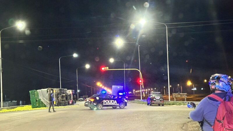 Volcó un camión en ruta 188