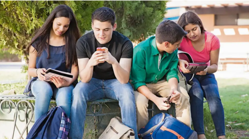 Altos niveles de alarma por el uso de internet en niños y adolescentes en la Argentina