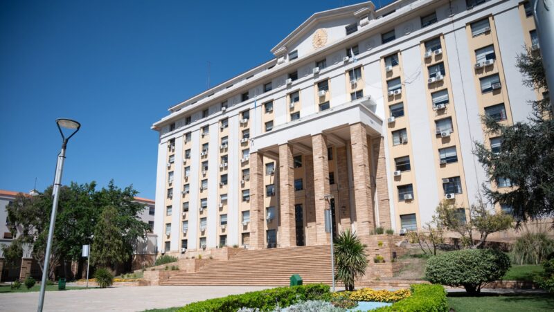 El Gobierno de Mendoza abre el lunes 13 las inscripciones a concursos para cargos en la Administración Pública