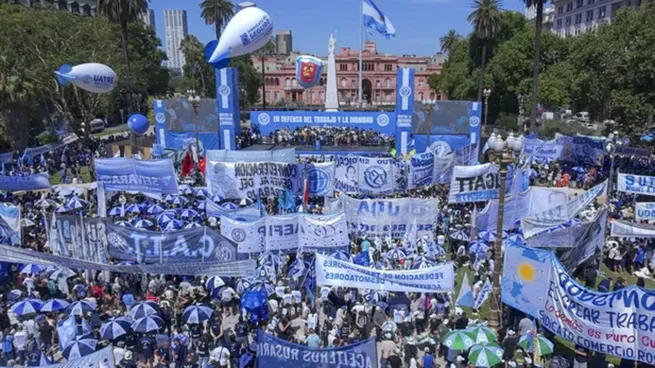 En la previa del 1 de mayo, la CGT marcha contra el Gobierno con reclamos por cierre de fábricas