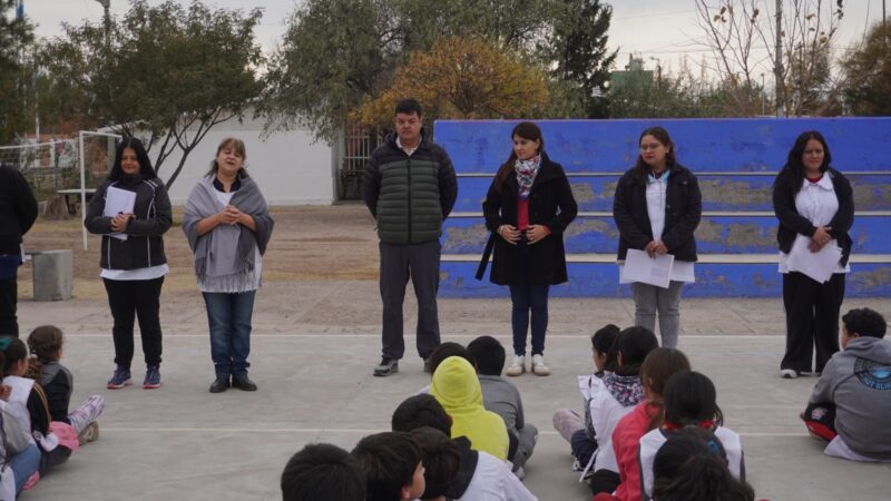 Defensa Civil realizó un simulacro de sismo en la Escuela Juan XXIII N° 1-537 de Alvear Oeste